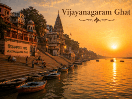 Complete Travel Guide to Vijayanagaram Ghat (2026) सुबह के समय Vijayanagaram Ghat और गंगा का दृश्य
